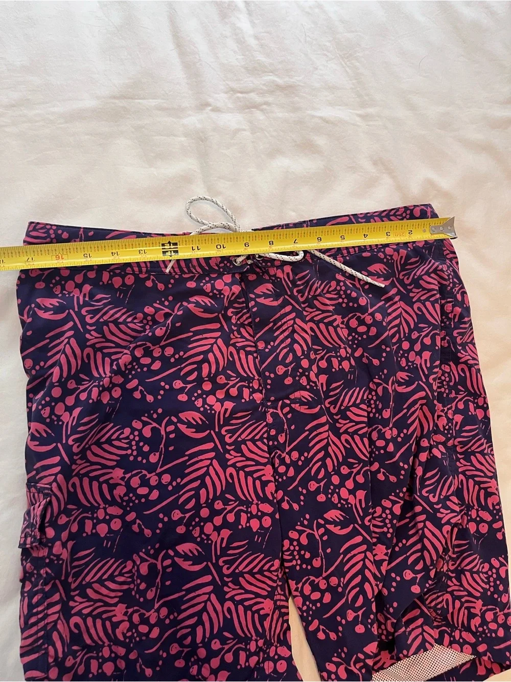 J. Crew 9” Eco Board Short Navy With Pink Vine Print Mesh Lining Size 34 K8192